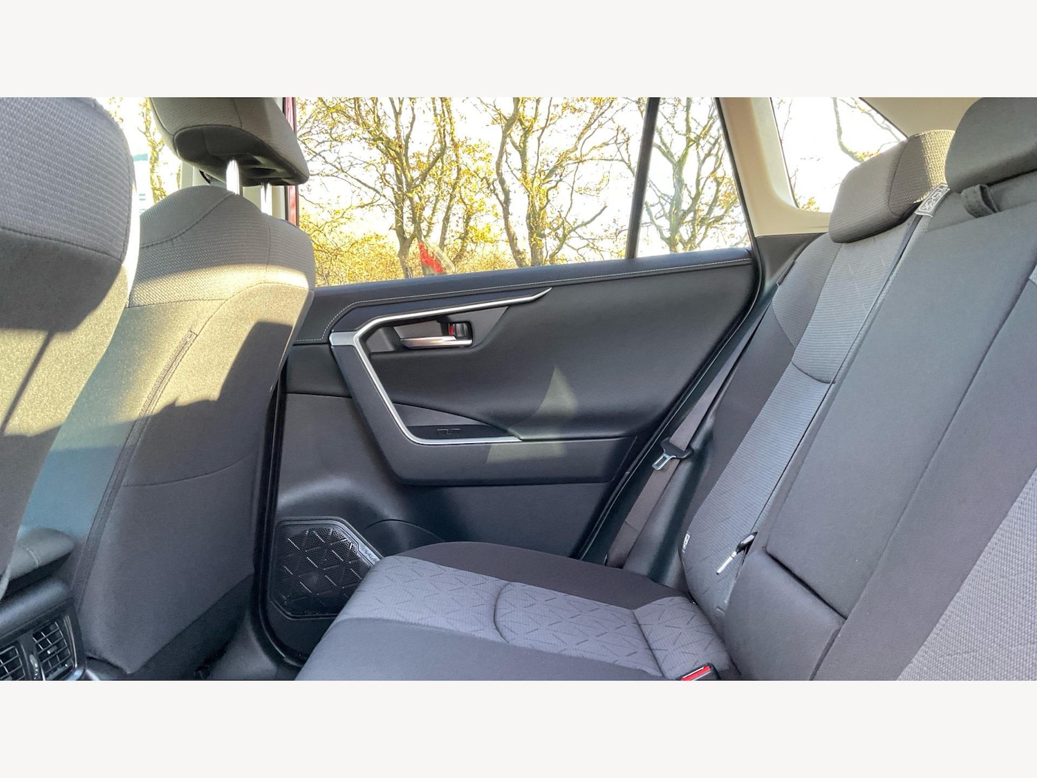 Used Toyota RAV4 2022 for sale - 76936545: Photo 15