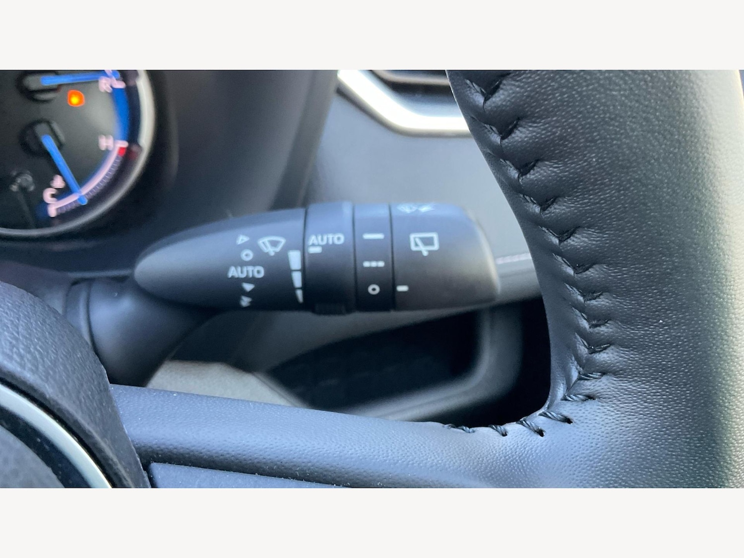 Used Toyota RAV4 2022 for sale - 76936545: Photo 31