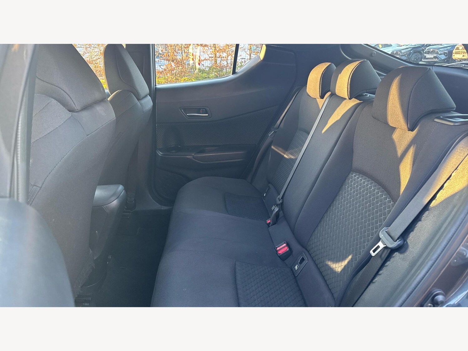 Used Toyota C-HR 2022 for sale - 76912648: Photo 15