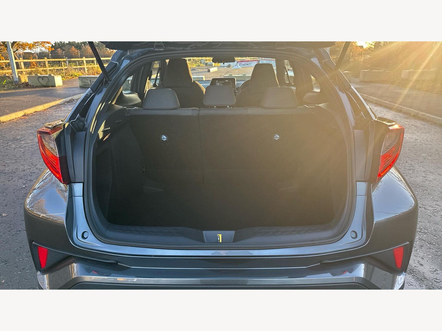 Used Toyota C-HR 2022 for sale - 76912648: Photo 16