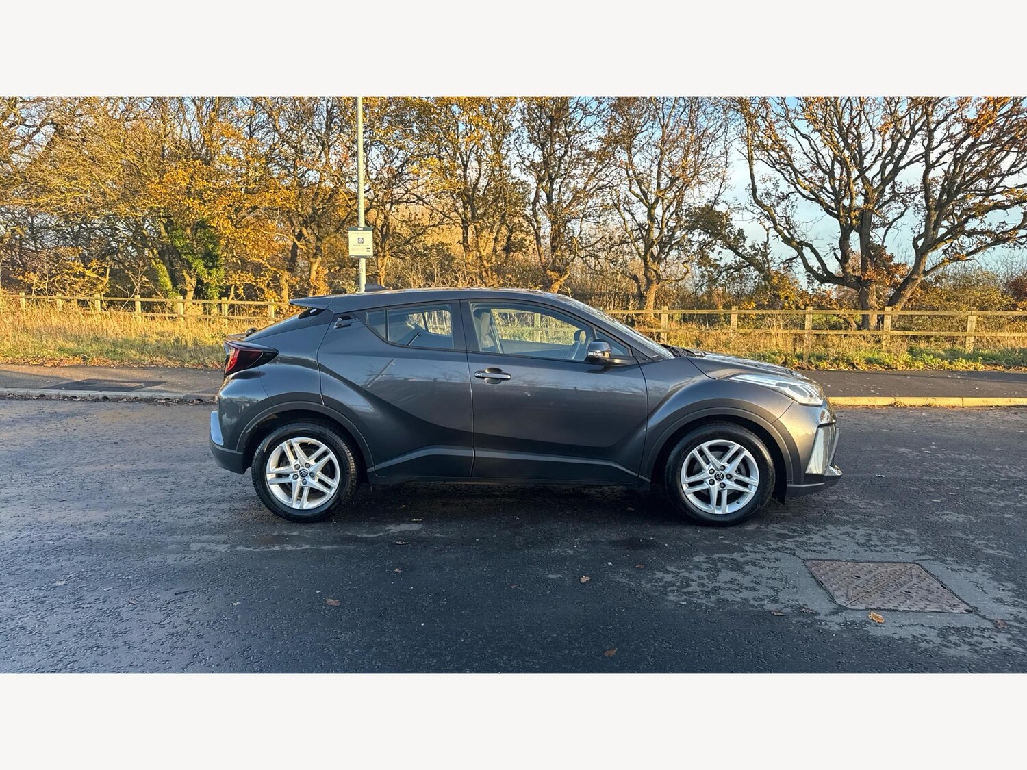 Used Toyota C-HR 2022 for sale - 76912648: Photo 18