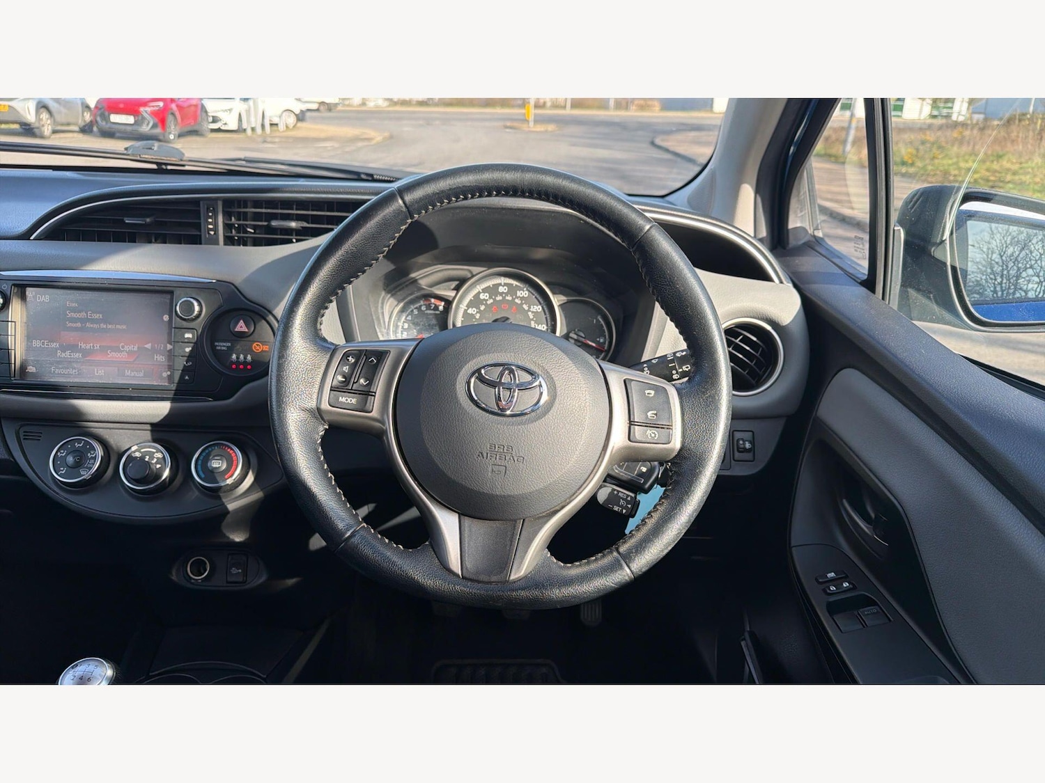 Used Toyota Yaris 2016 for sale - 77738085: Photo 10