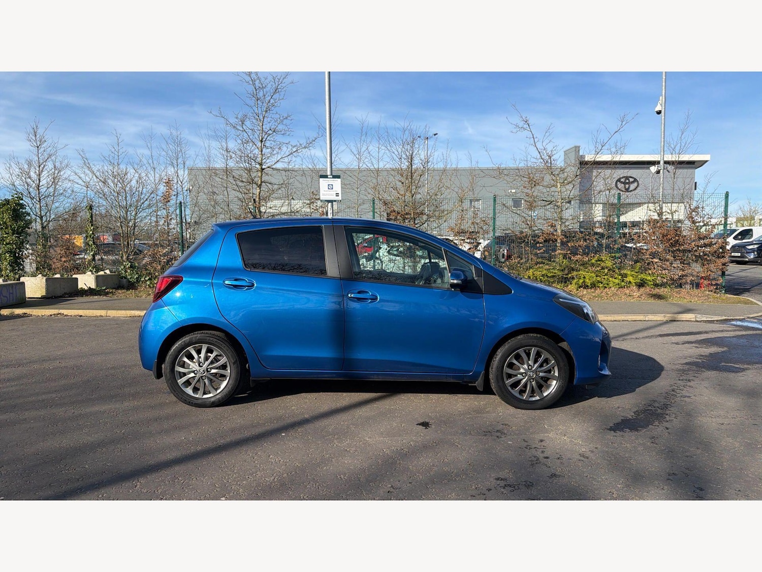 Used Toyota Yaris 2016 for sale - 77738085: Photo 18