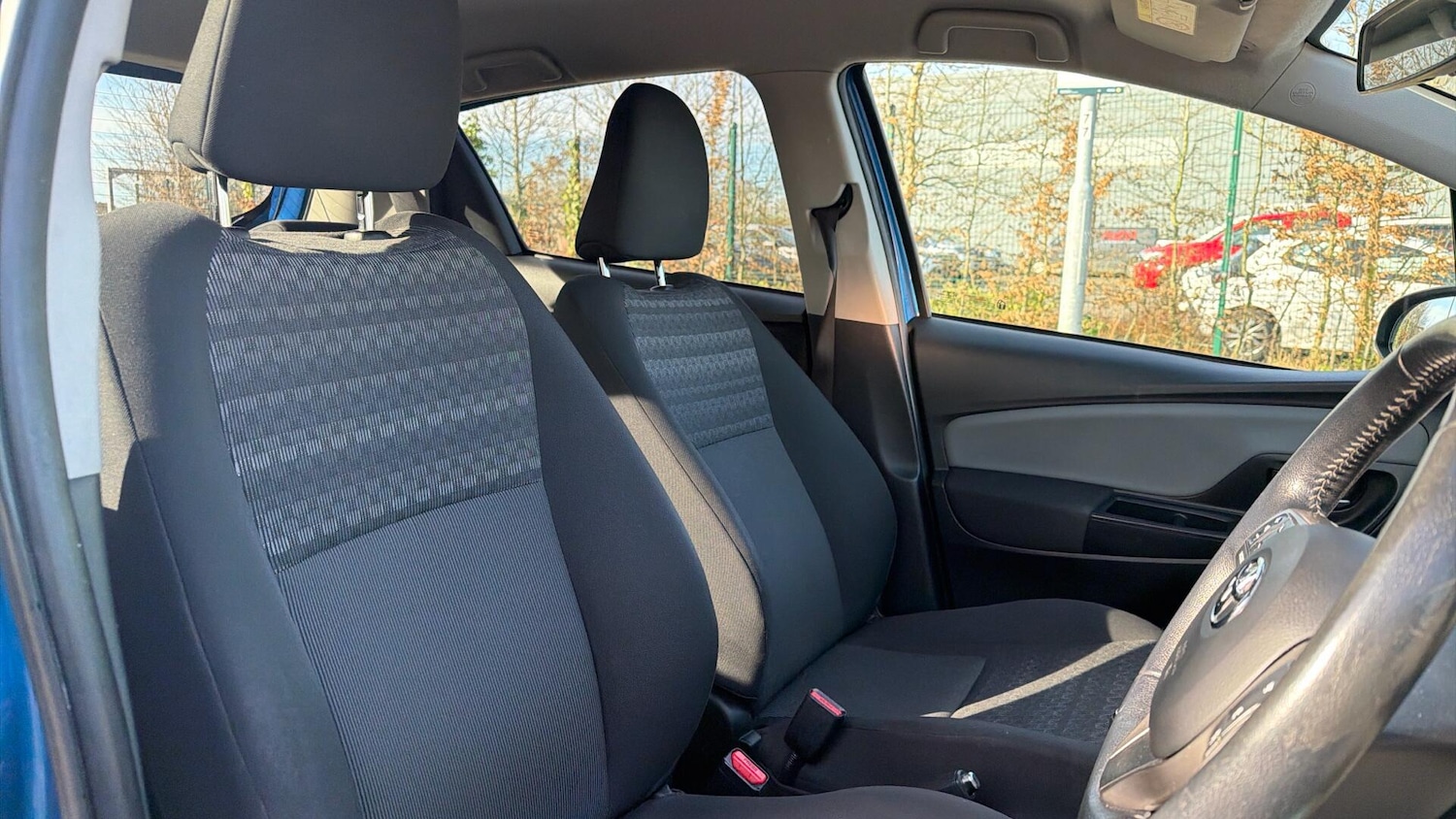 Used Toyota Yaris 2016 for sale - 77738085: Photo 32