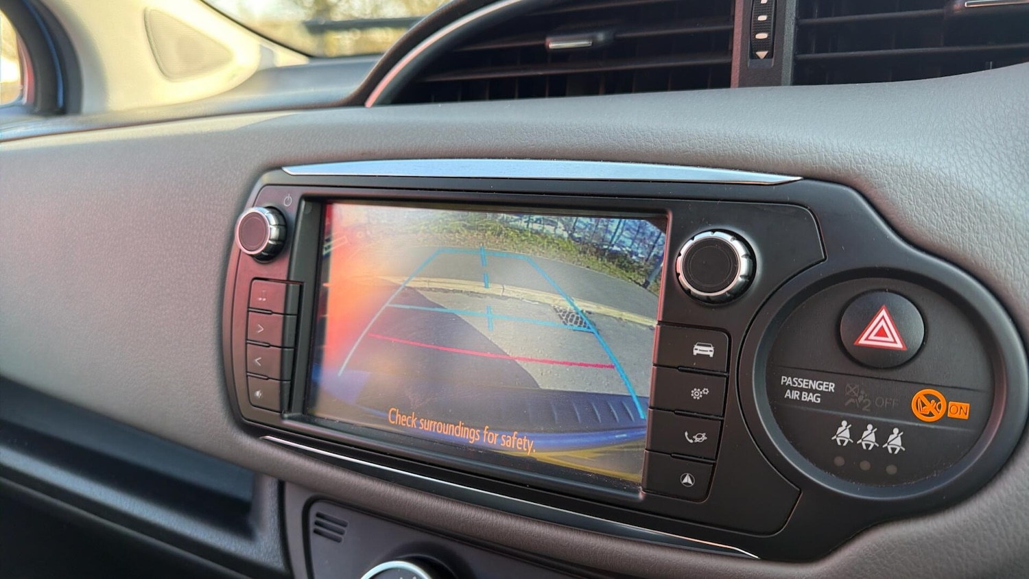 Used Toyota Yaris 2016 for sale - 77738085: Photo 35