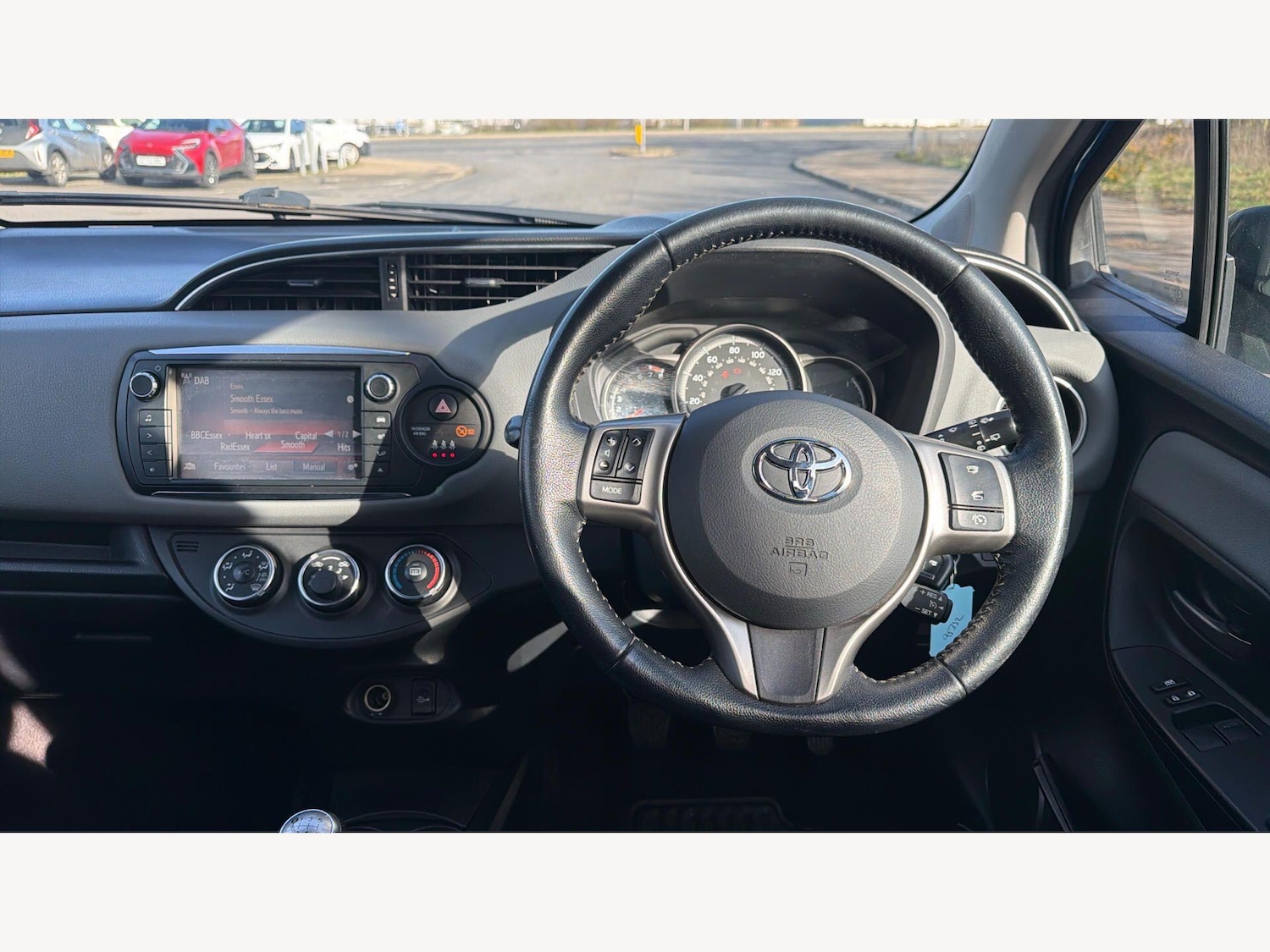 Used Toyota Yaris 2016 for sale - 77738085: Photo 8