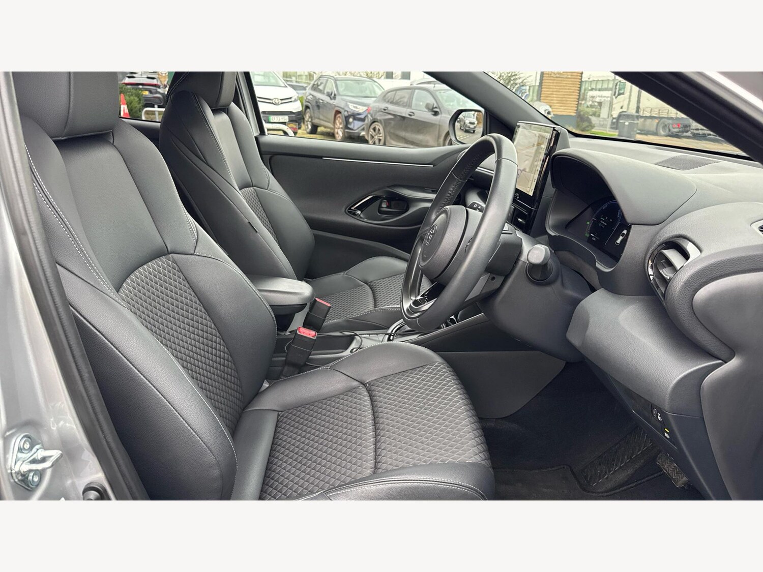 Used Toyota Yaris for sale - 77290724: Photo 13