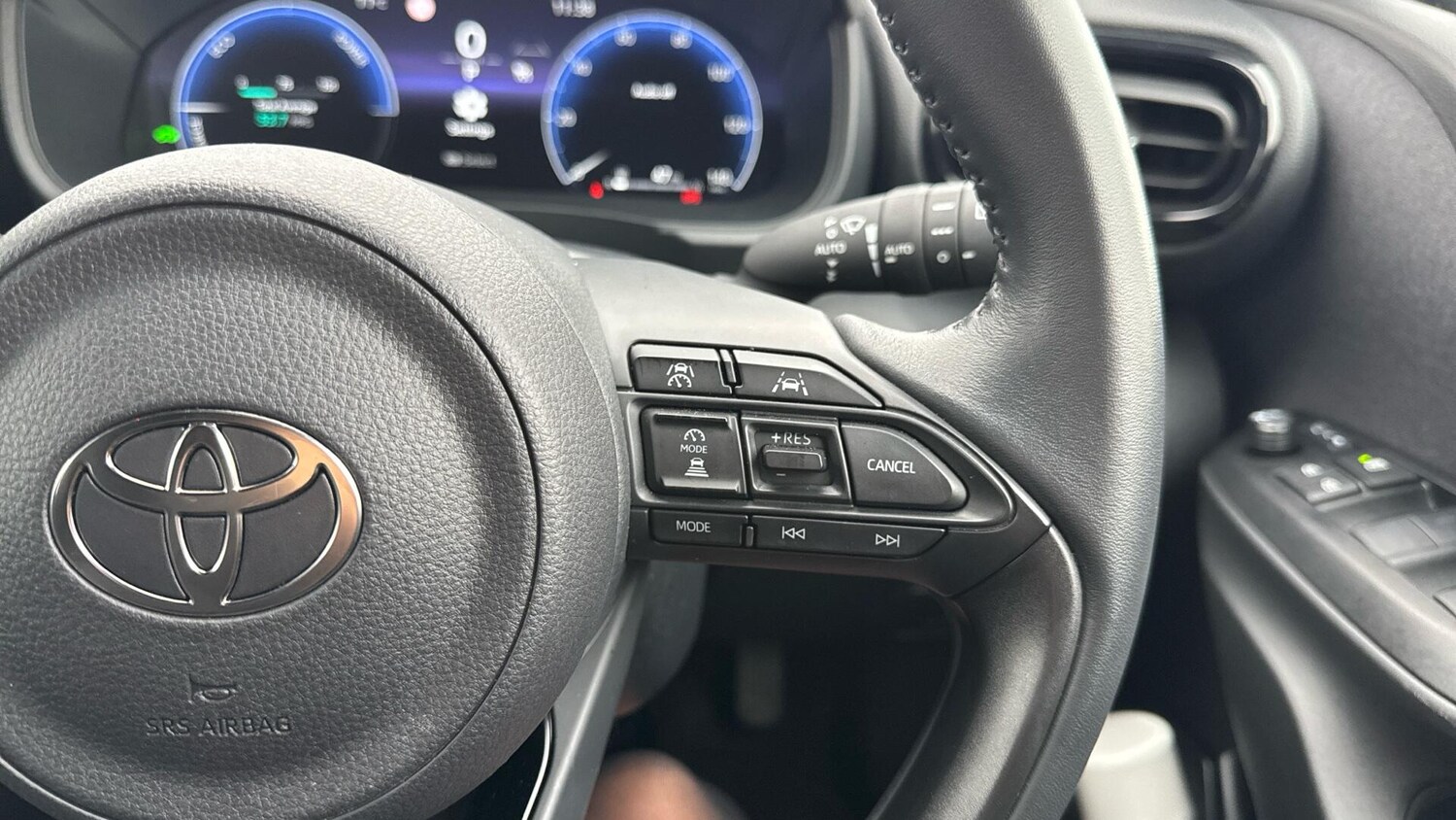 Used Toyota Yaris for sale - 77290724: Photo 39