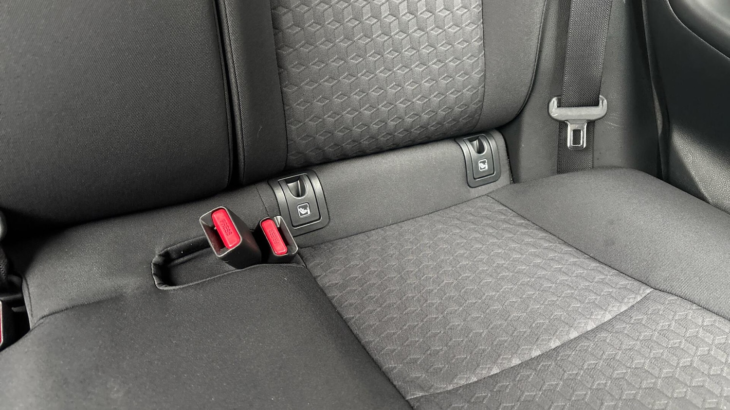 Used Toyota Yaris for sale - 77893144: Photo 34