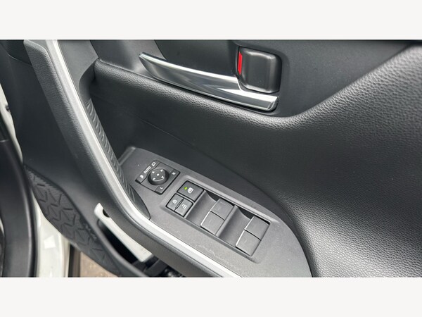 Used Toyota RAV4 2022 for sale - 76159072: Photo 34