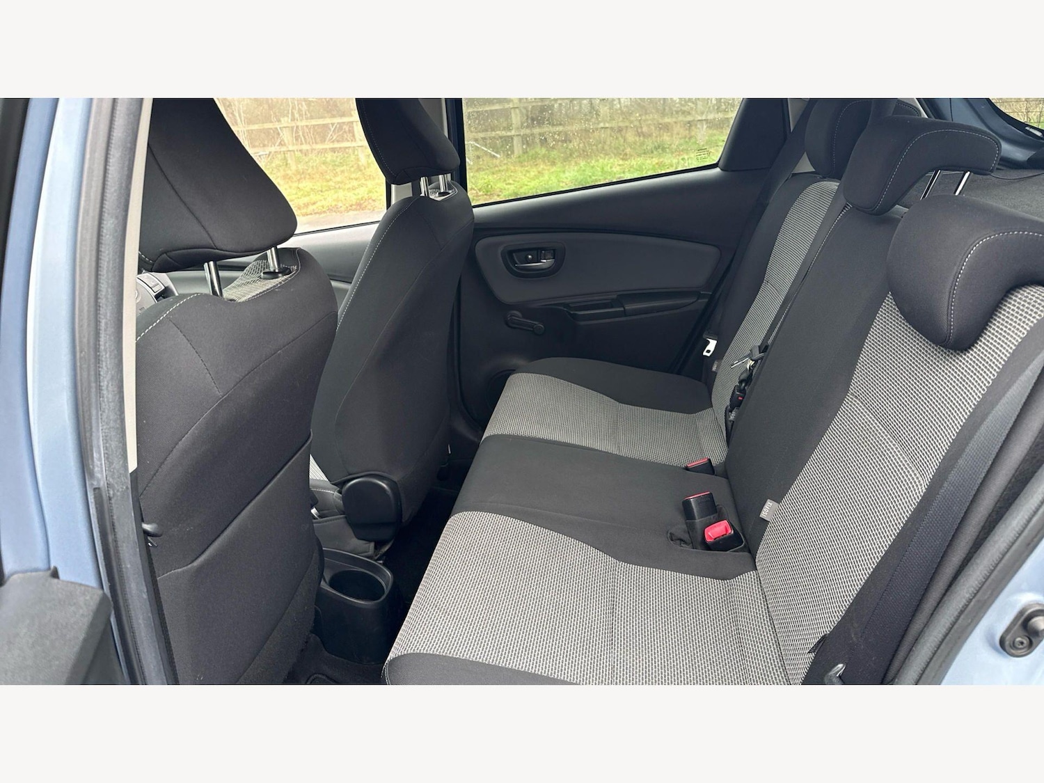 Used Toyota Yaris 2016 for sale - 78072972: Photo 15