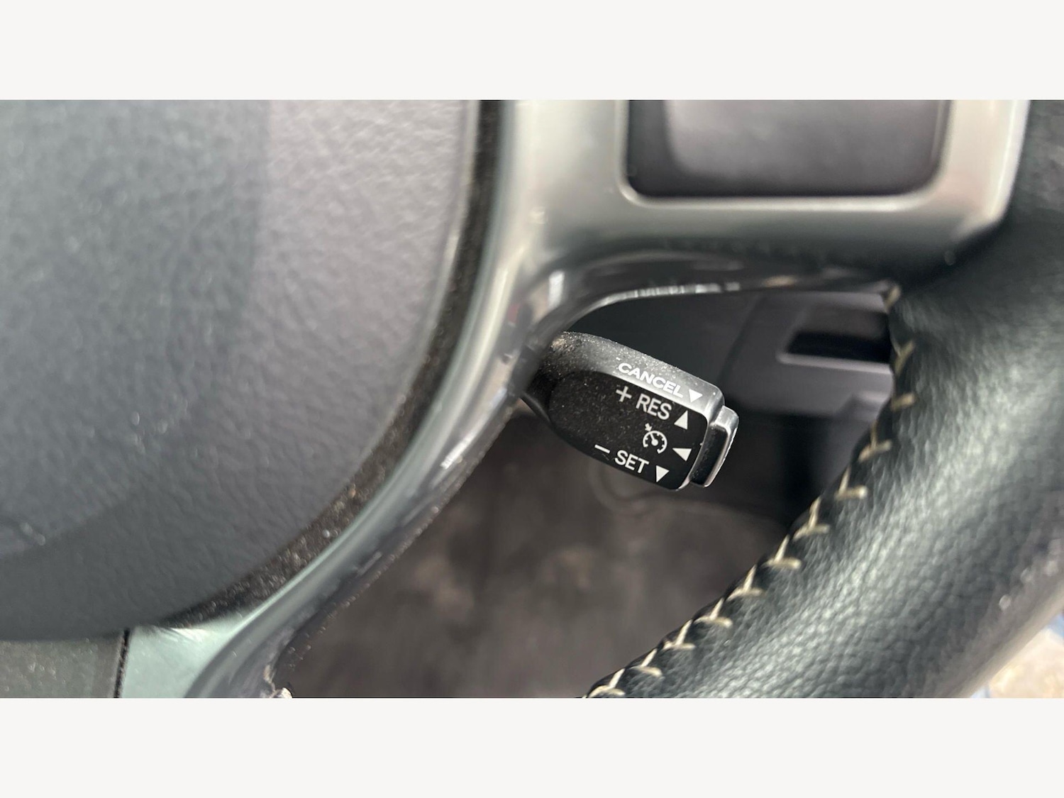 Used Toyota Yaris 2016 for sale - 78072972: Photo 27