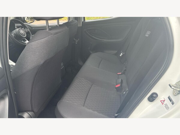 Used Toyota Yaris 2023 for sale - 76215108: Photo 15