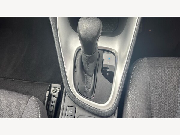 Used Toyota Yaris 2023 for sale - 76215108: Photo 29