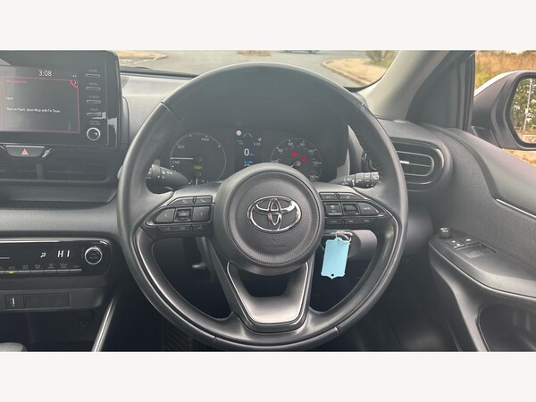 Used Toyota Yaris 2023 for sale - 76215108: Photo 8