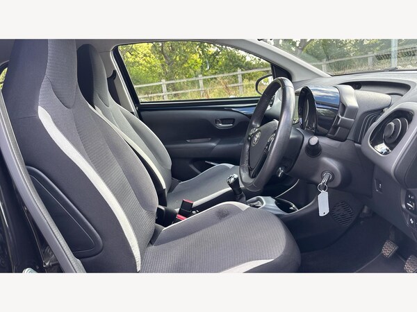Used Toyota AYGO 2021 for sale - 76024435: Photo 13