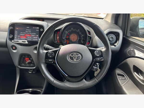 Used Toyota AYGO 2021 for sale - 76024435: Photo 8