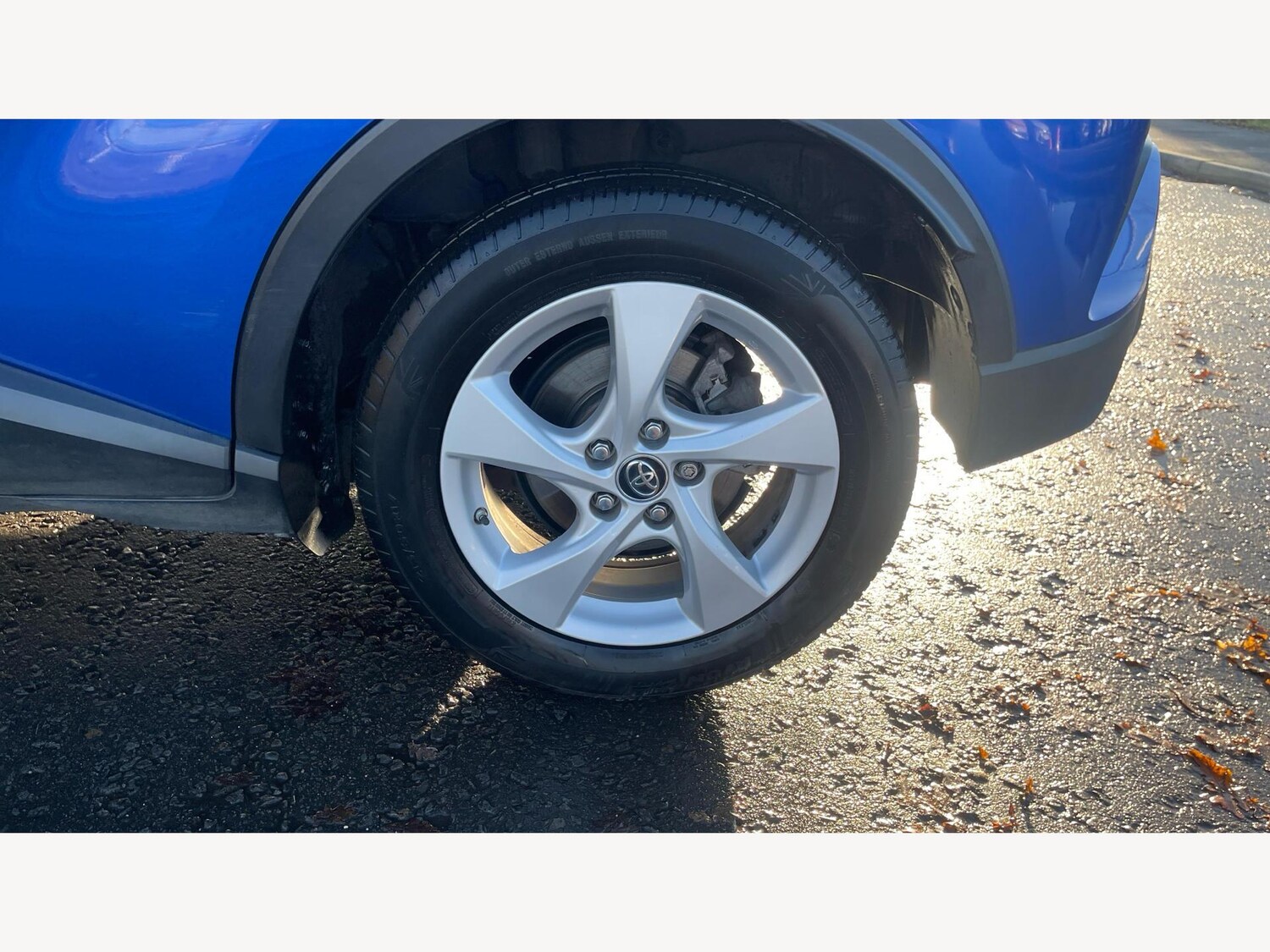 Used Toyota C-HR 2019 for sale - 76824434: Photo 24