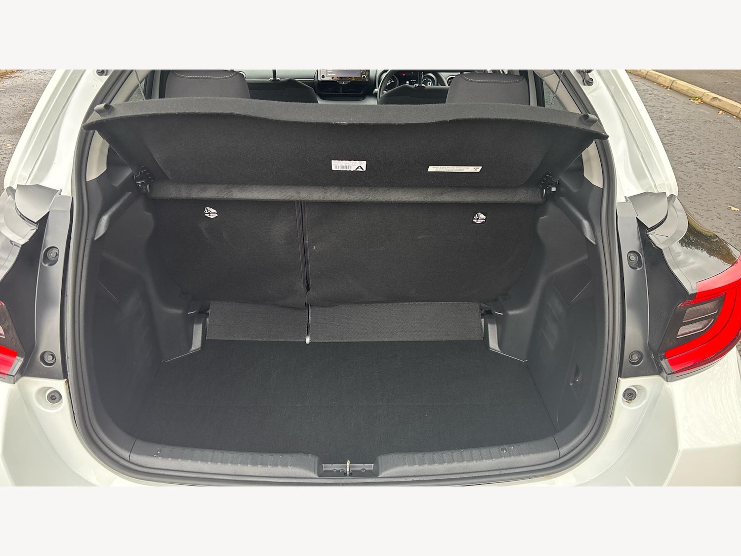 Used Toyota Yaris for sale - 77267803: Photo 16