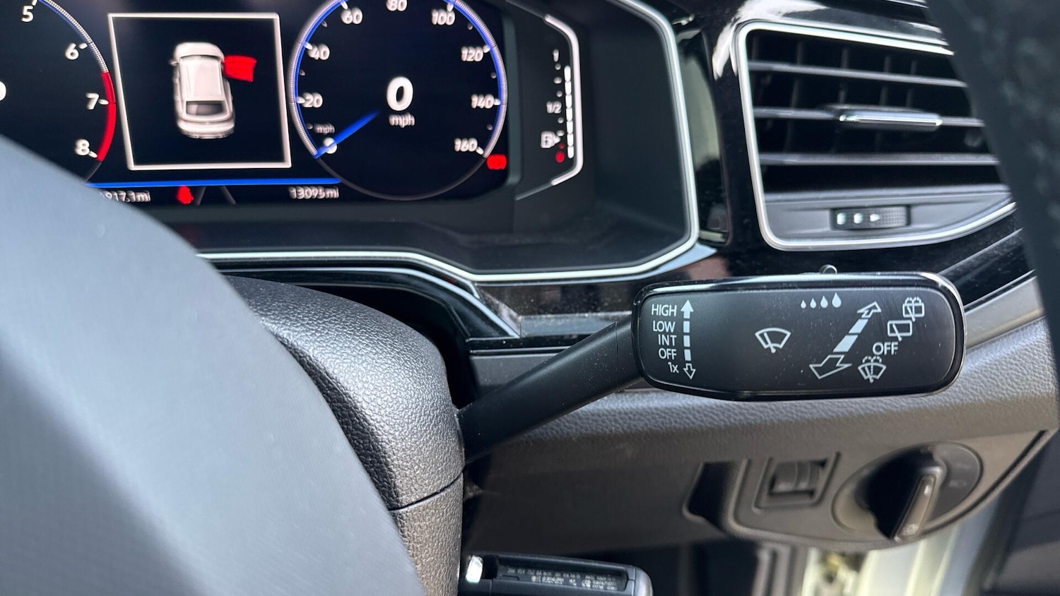 Used Volkswagen Taigo 2022 for sale - 77550255: Photo 32