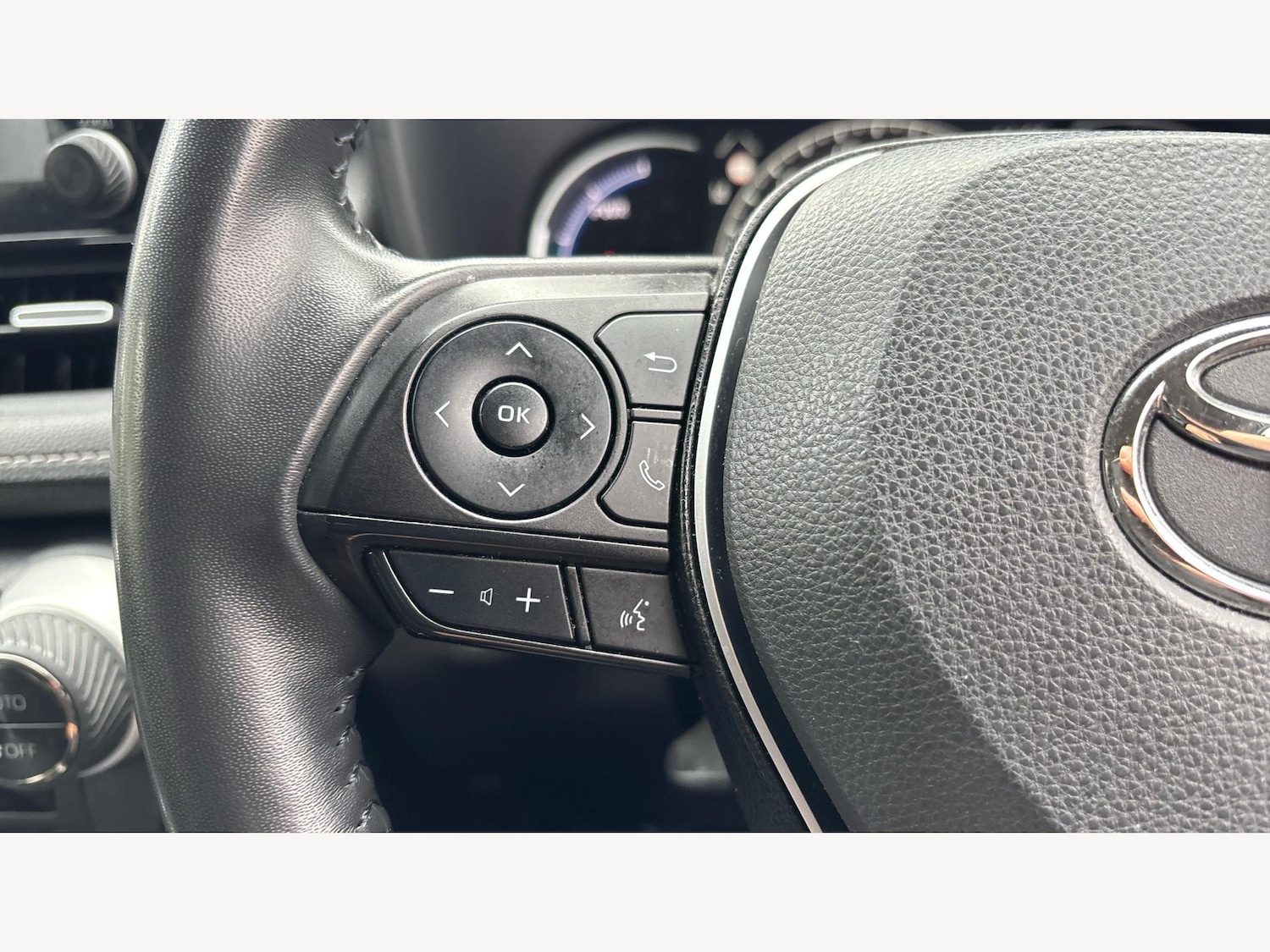 Used Toyota RAV4 2021 for sale - 76572651: Photo 27