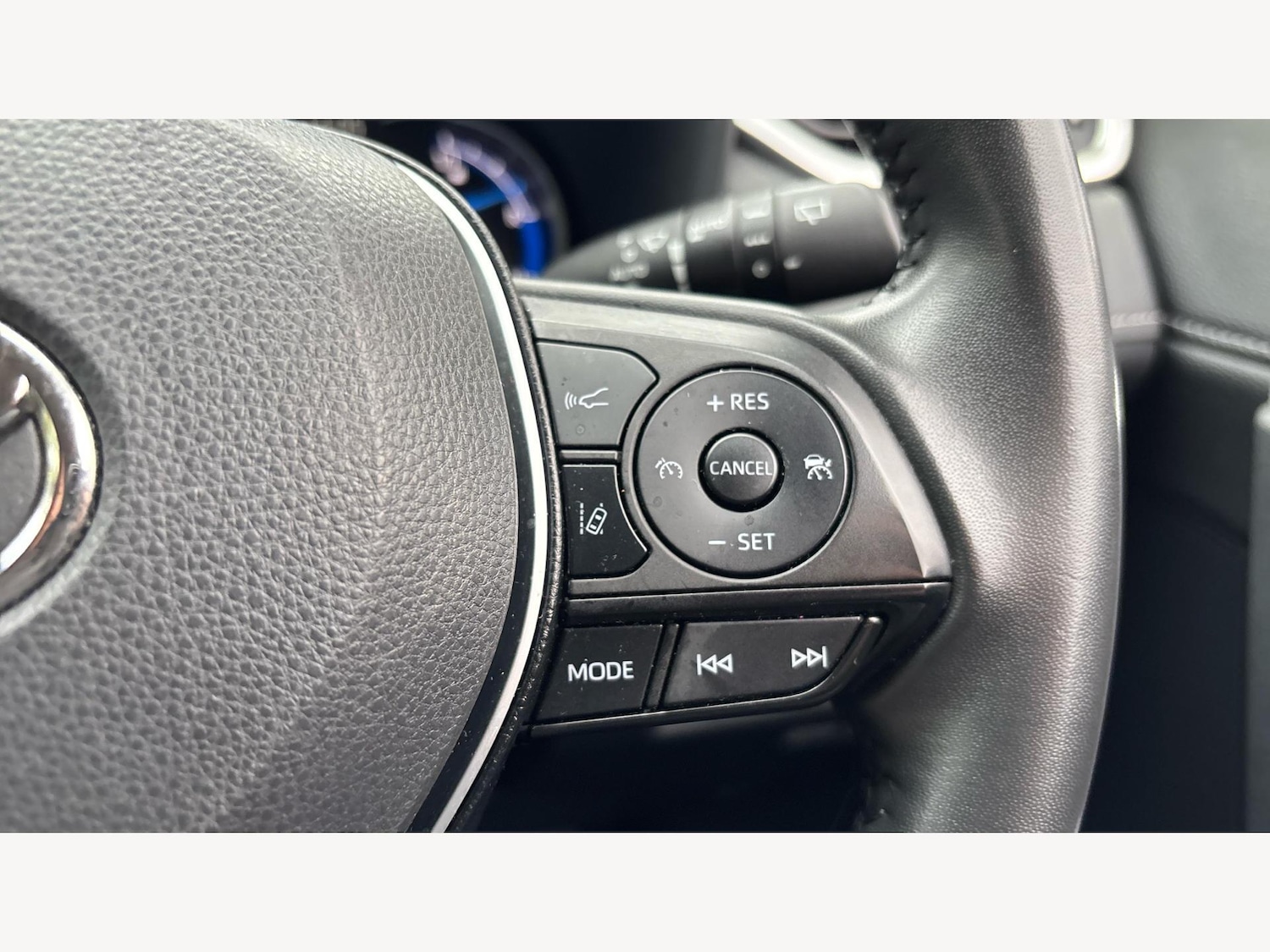 Used Toyota RAV4 2021 for sale - 76572651: Photo 28