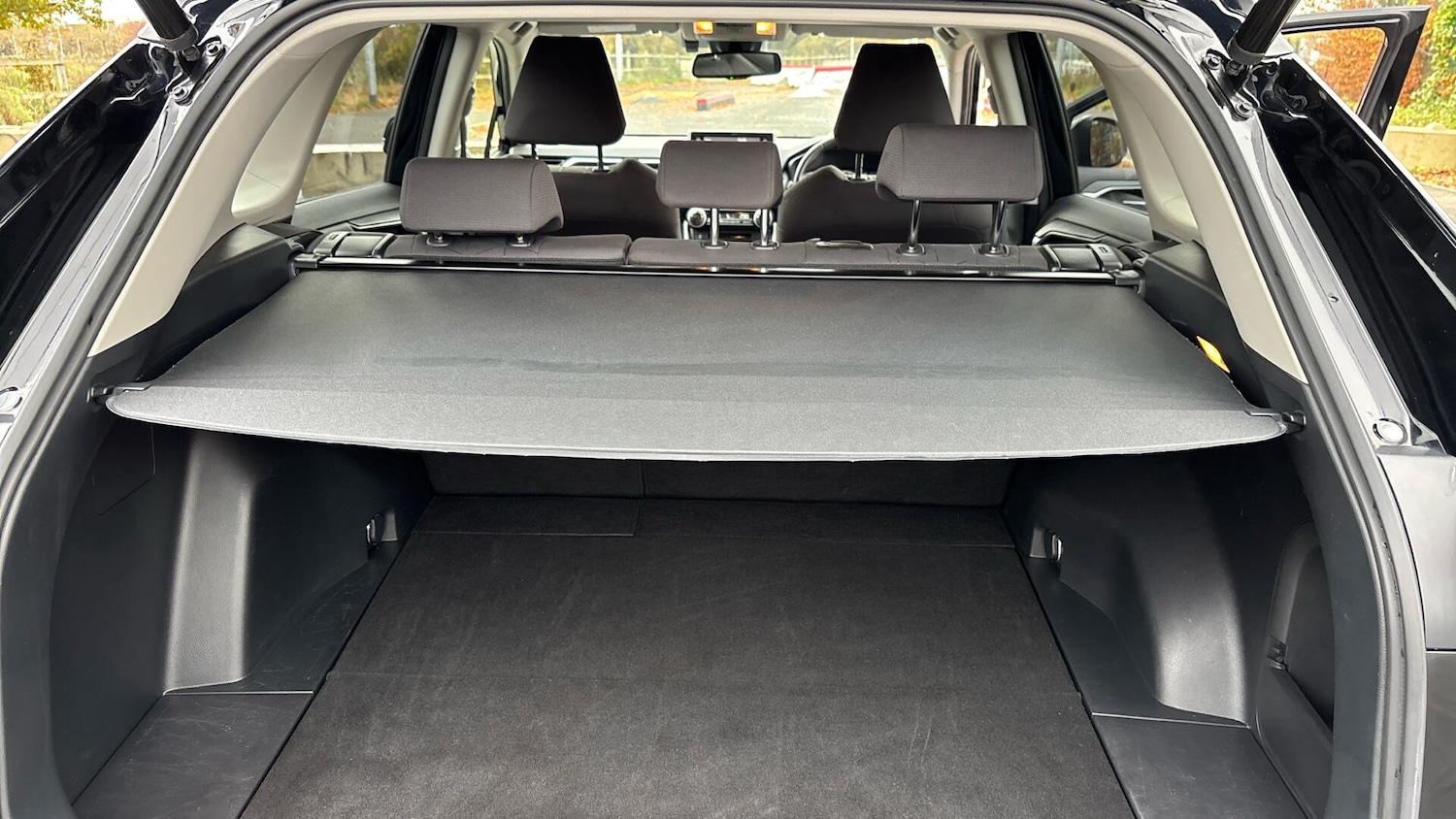 Used Toyota RAV4 2021 for sale - 76572651: Photo 40