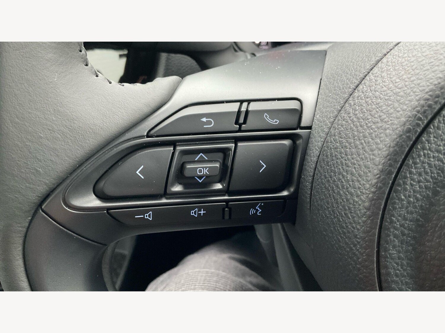 Used Toyota Aygo X for sale - 77723902: Photo 28