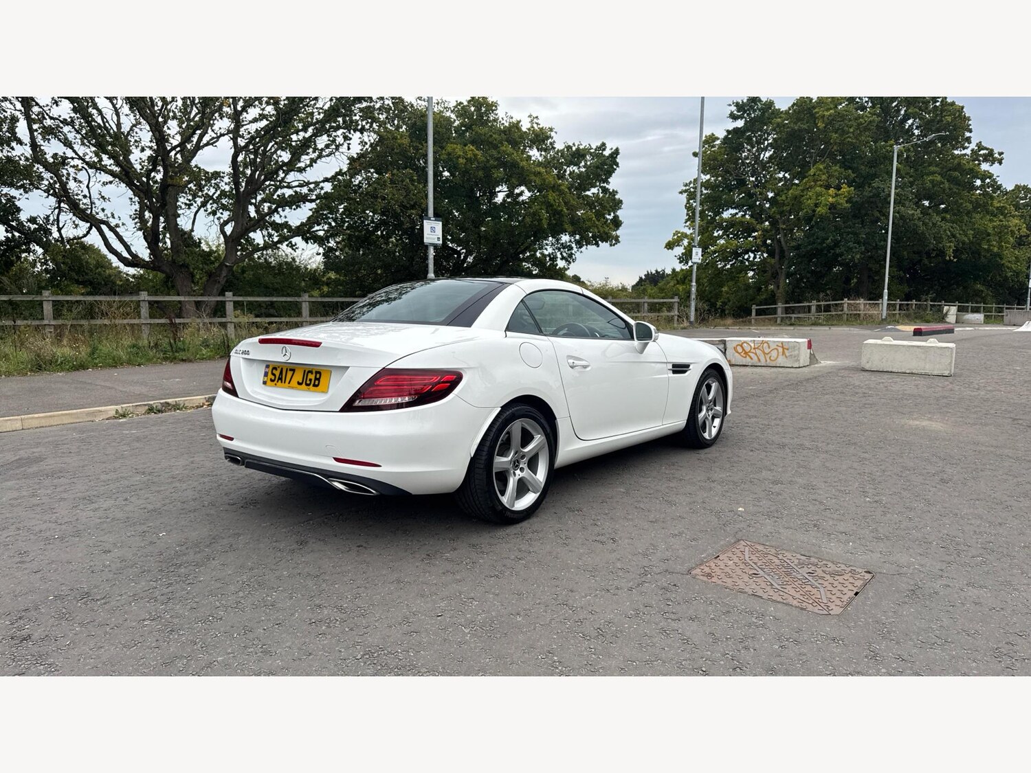 Used Mercedes-Benz SLC 2017 for sale - 76138271: Photo 34
