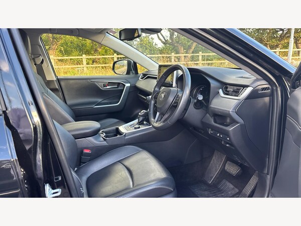 Used Toyota RAV4 2019 for sale - 76158538: Photo 13