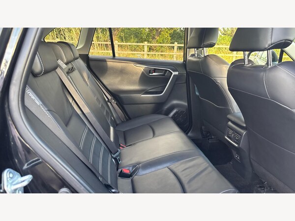 Used Toyota RAV4 2019 for sale - 76158538: Photo 14