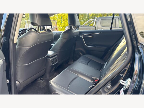 Used Toyota RAV4 2019 for sale - 76158538: Photo 15