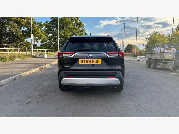 Used Toyota RAV4 2019 for sale - 76158538: Photo 21