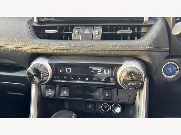 Used Toyota RAV4 2019 for sale - 76158538: Photo 35
