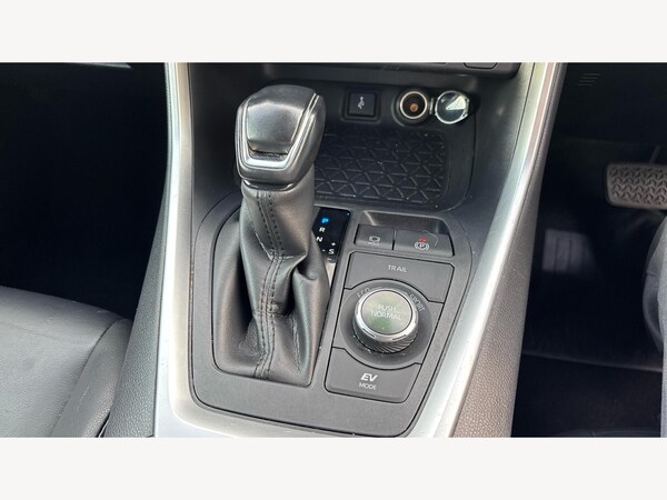 Used Toyota RAV4 2019 for sale - 76158538: Photo 36