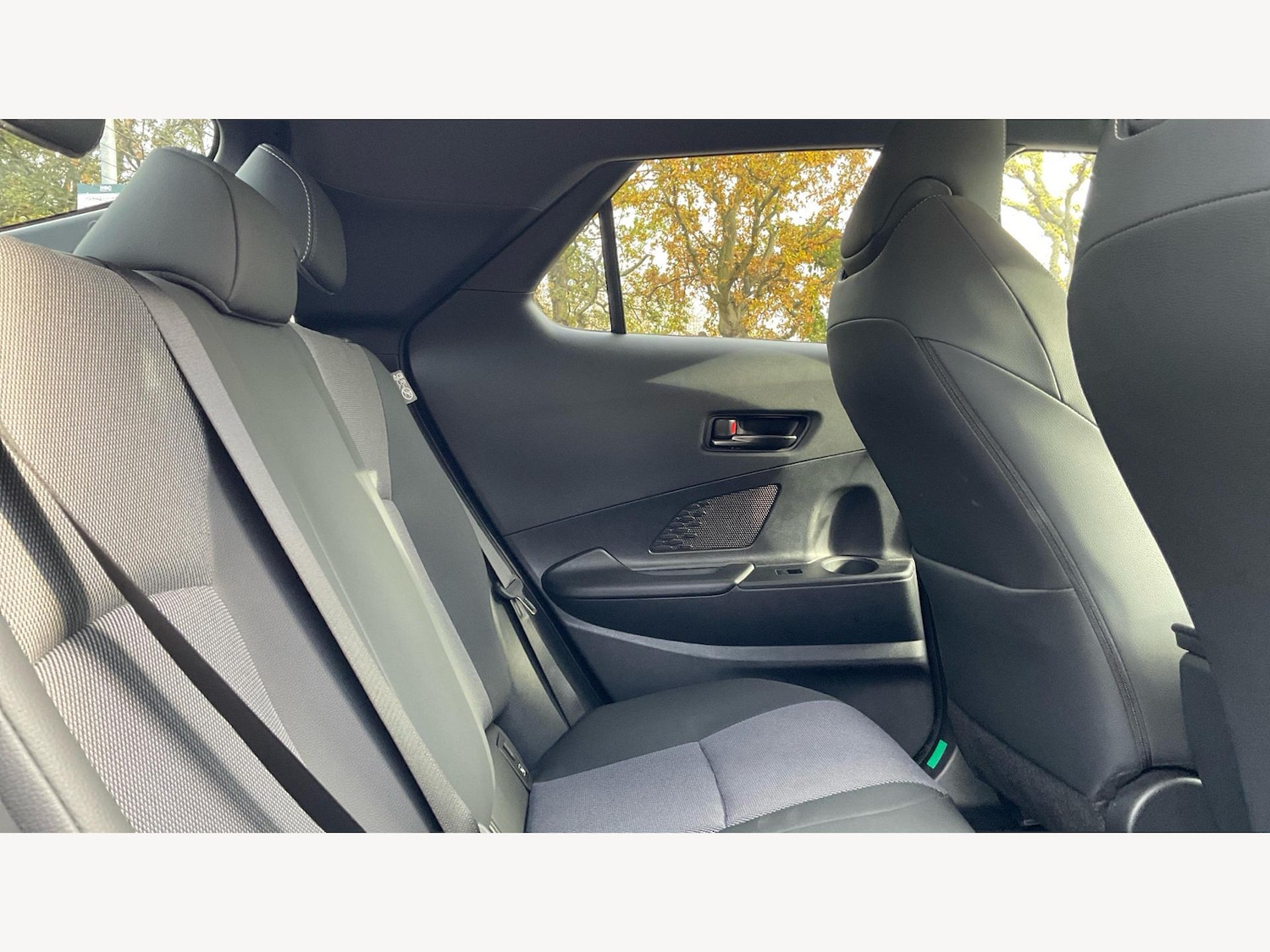 Used Toyota C-HR 2025 for sale - 76512596: Photo 14