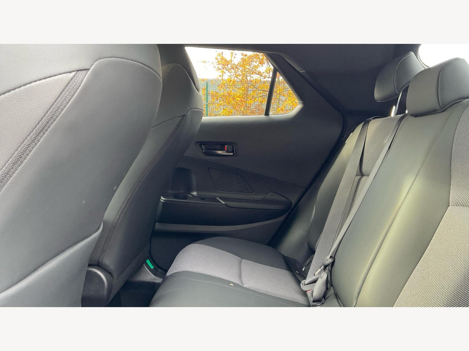 Used Toyota C-HR 2025 for sale - 76512596: Photo 15