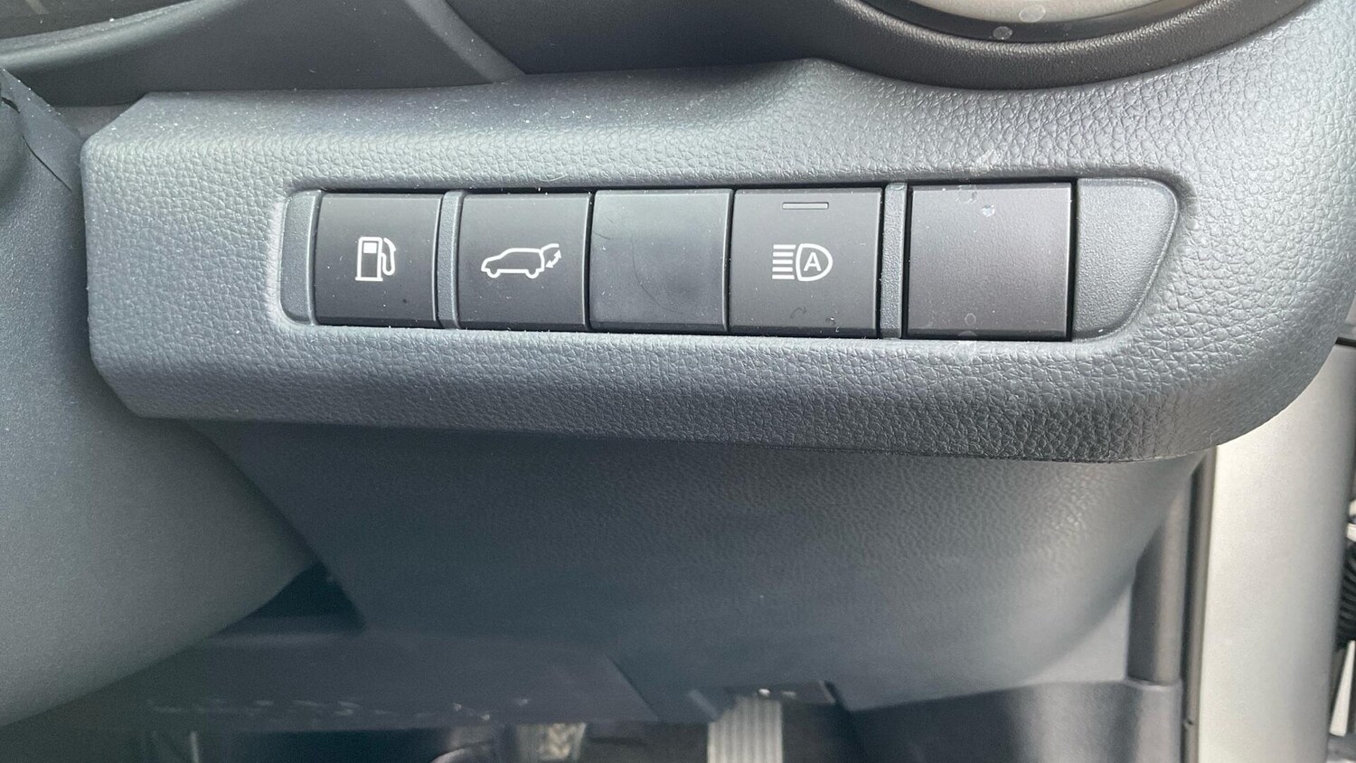 Used Toyota C-HR 2025 for sale - 76512596: Photo 38