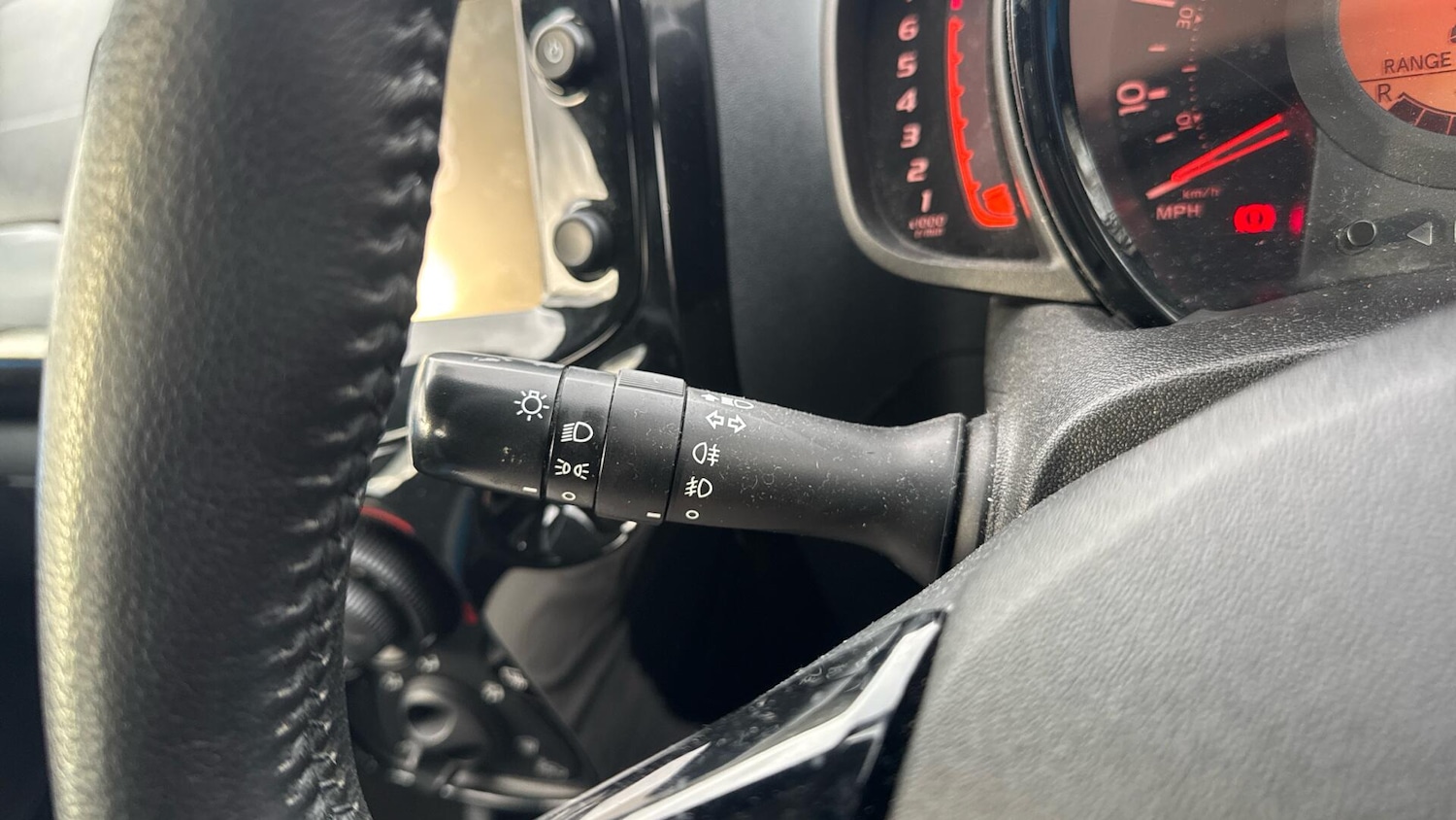 Used Toyota AYGO for sale - 77587171: Photo 32