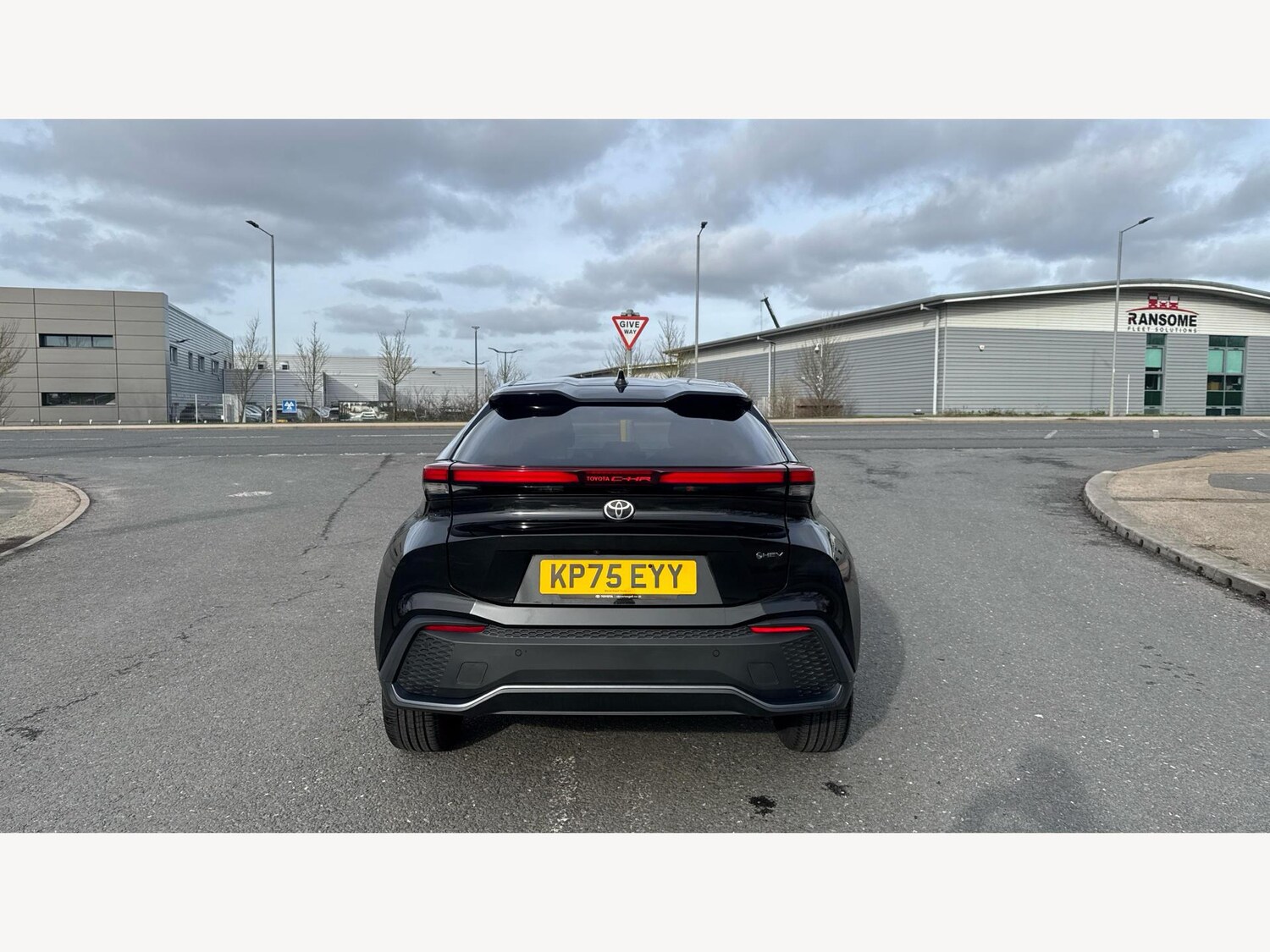 Used Toyota C-HR 2025 for sale - 77612736: Photo 21