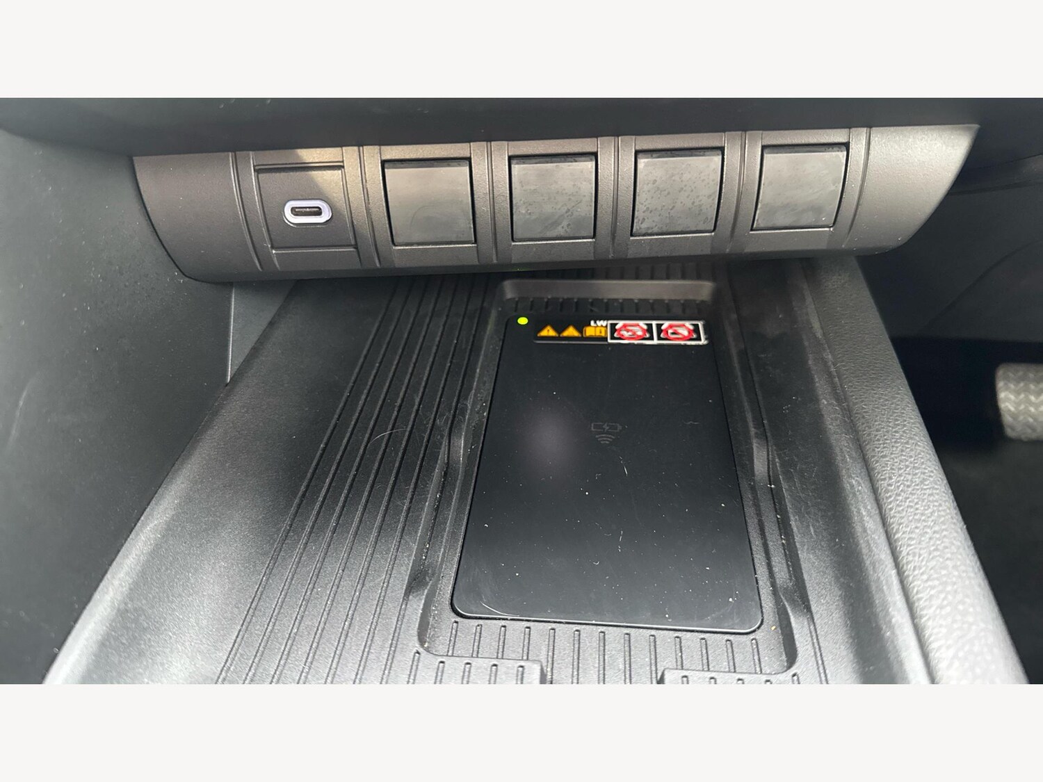 Used Toyota C-HR 2025 for sale - 77612736: Photo 23