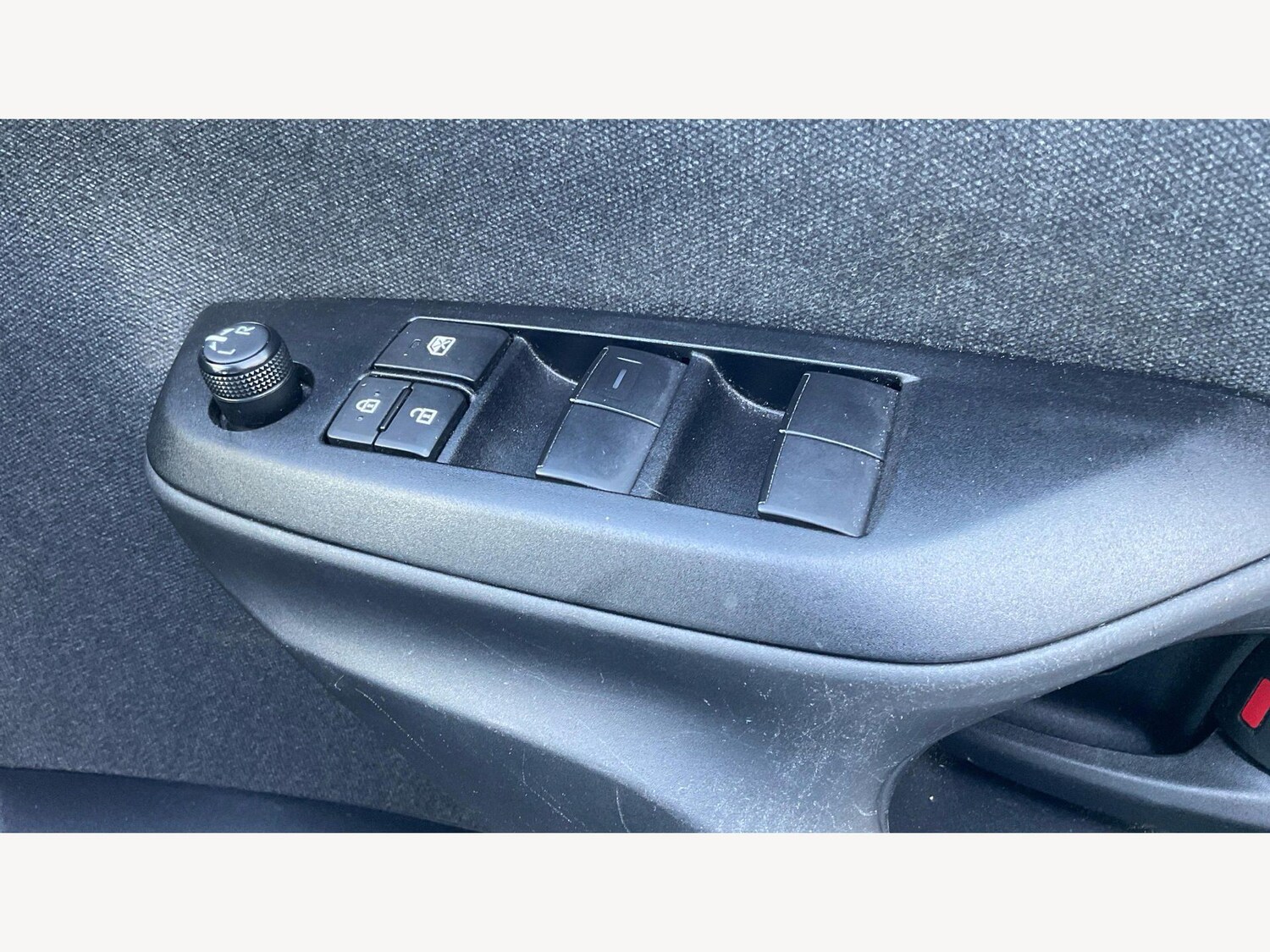 Used Toyota Yaris for sale - 78214963: Photo 38