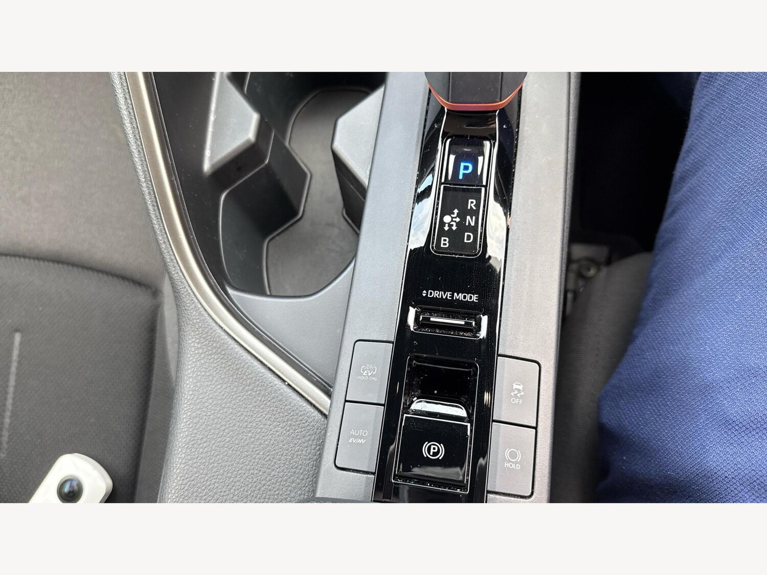 Used Toyota C-HR 2024 for sale - 77783412: Photo 26