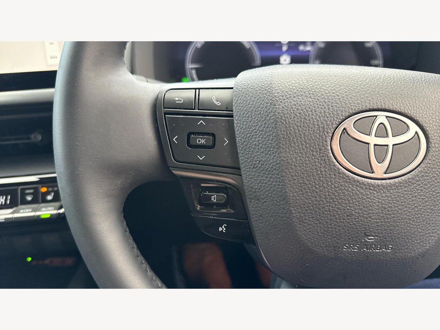 Used Toyota C-HR 2024 for sale - 77783412: Photo 31
