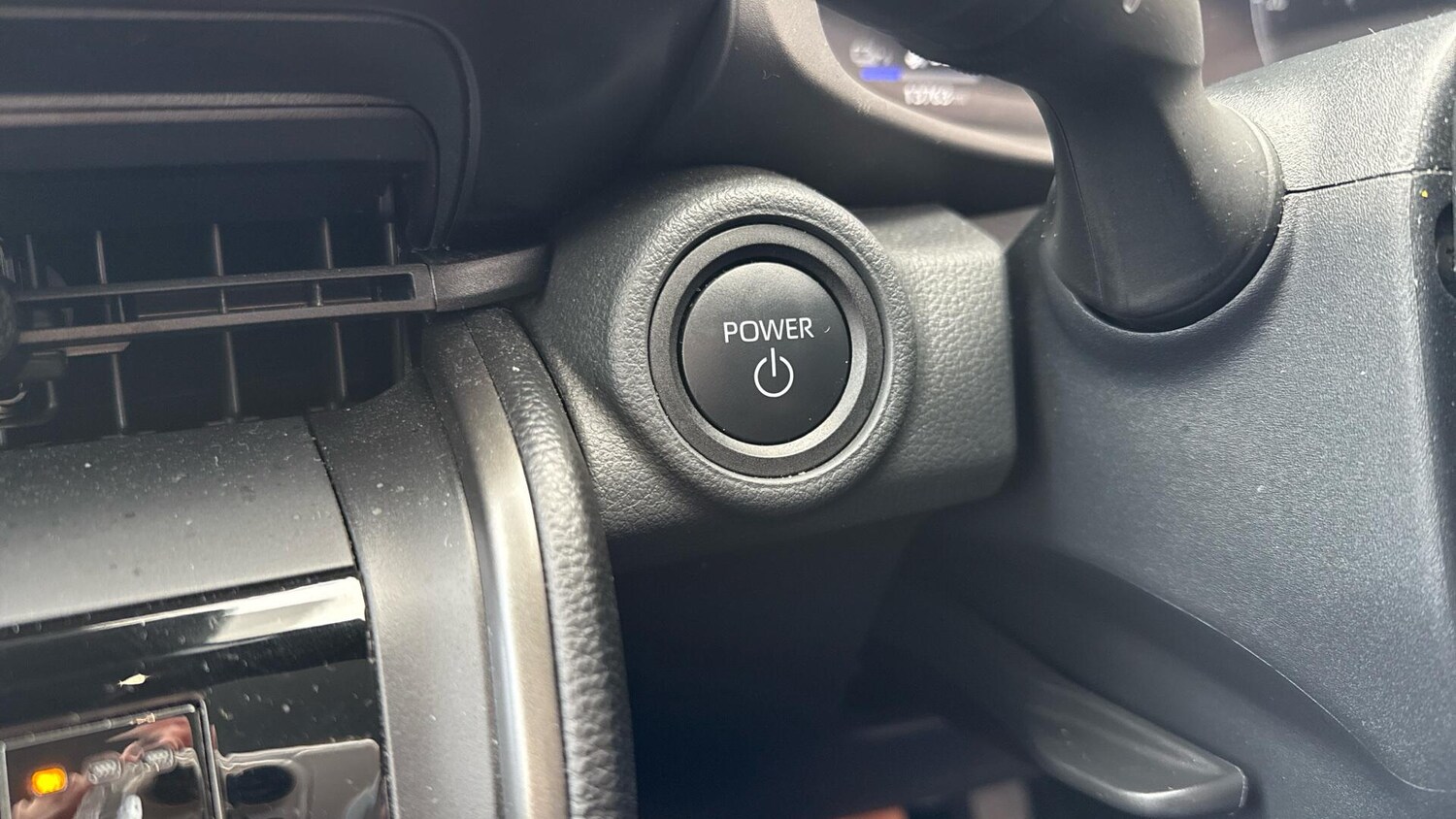 Used Toyota C-HR 2024 for sale - 77783412: Photo 35