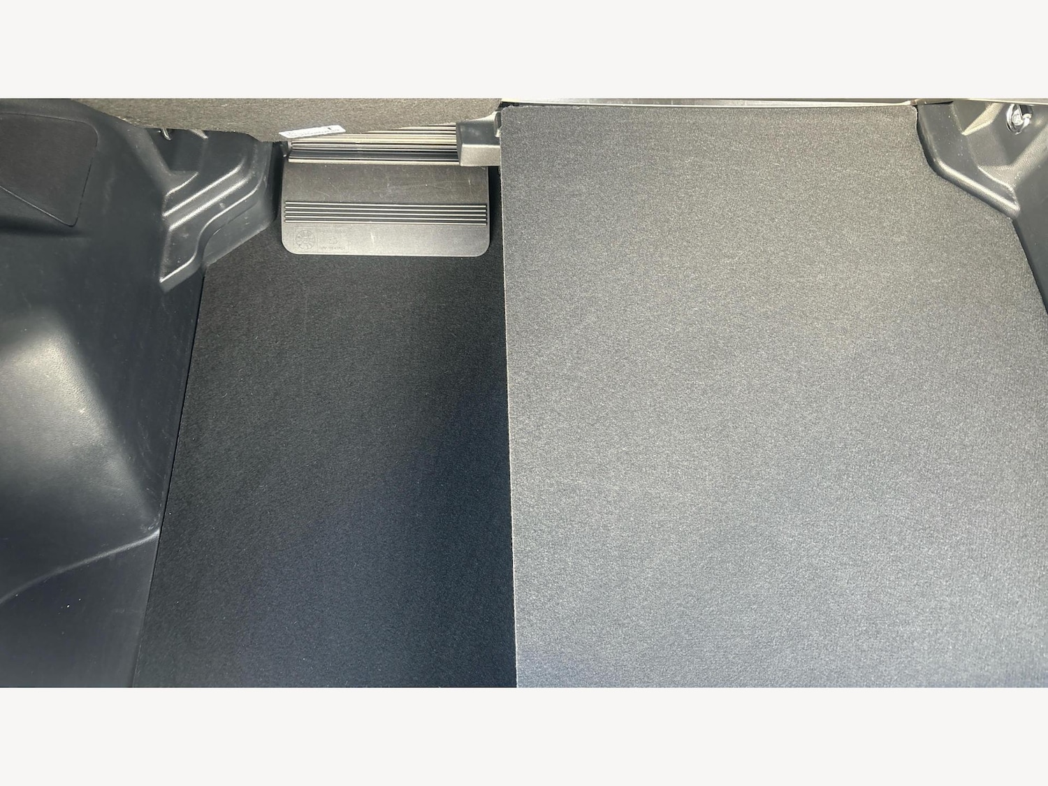 Used Toyota Yaris Cross 2024 for sale - 76528063: Photo 28