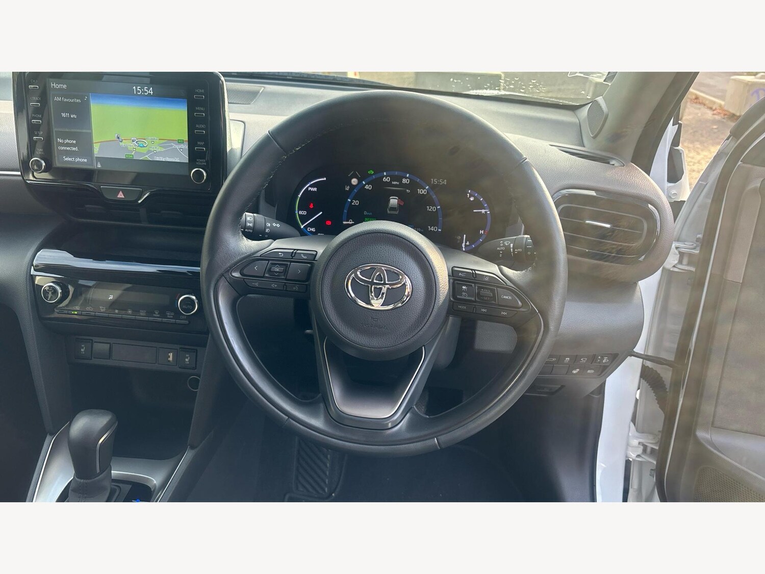 Used Toyota Yaris Cross 2024 for sale - 76528063: Photo 8
