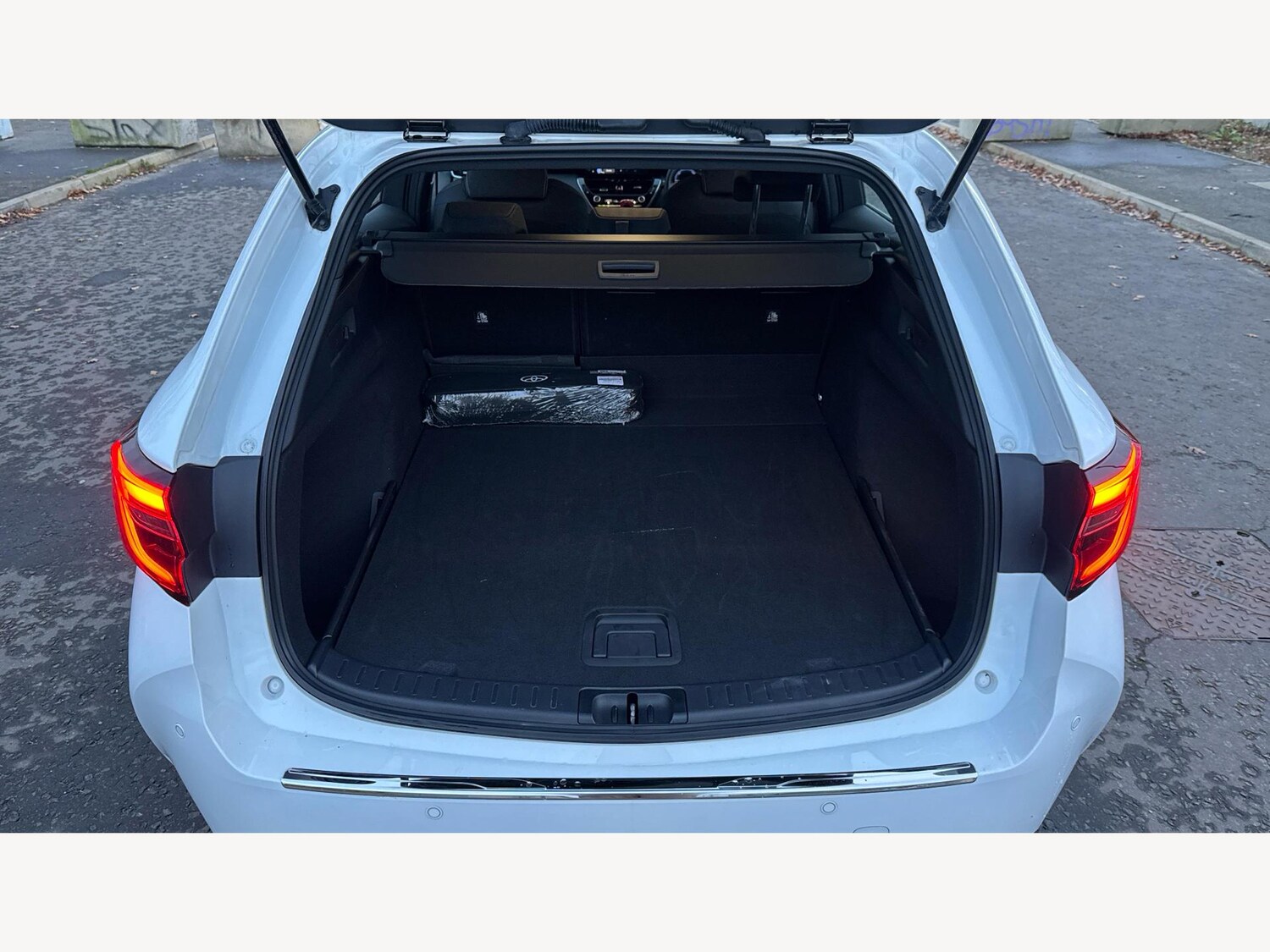 Used Toyota Corolla 2024 for sale - 76992412: Photo 16