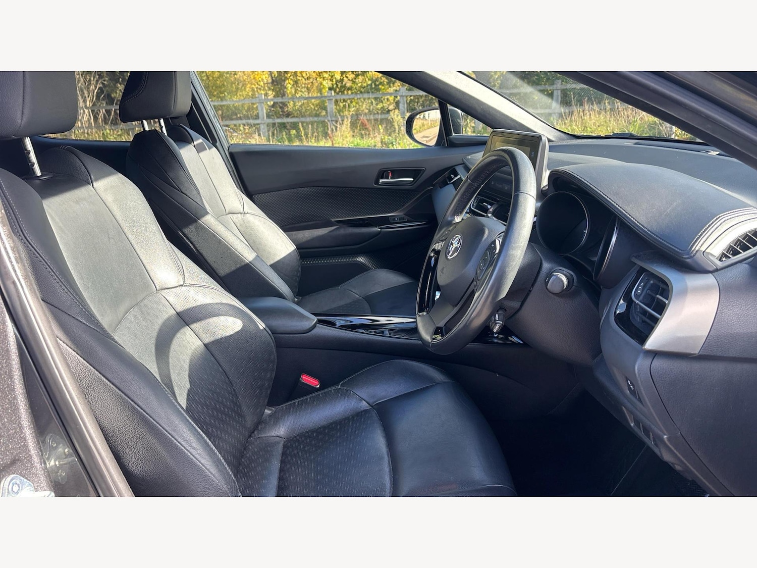 Used Toyota C-HR 2019 for sale - 76485808: Photo 13