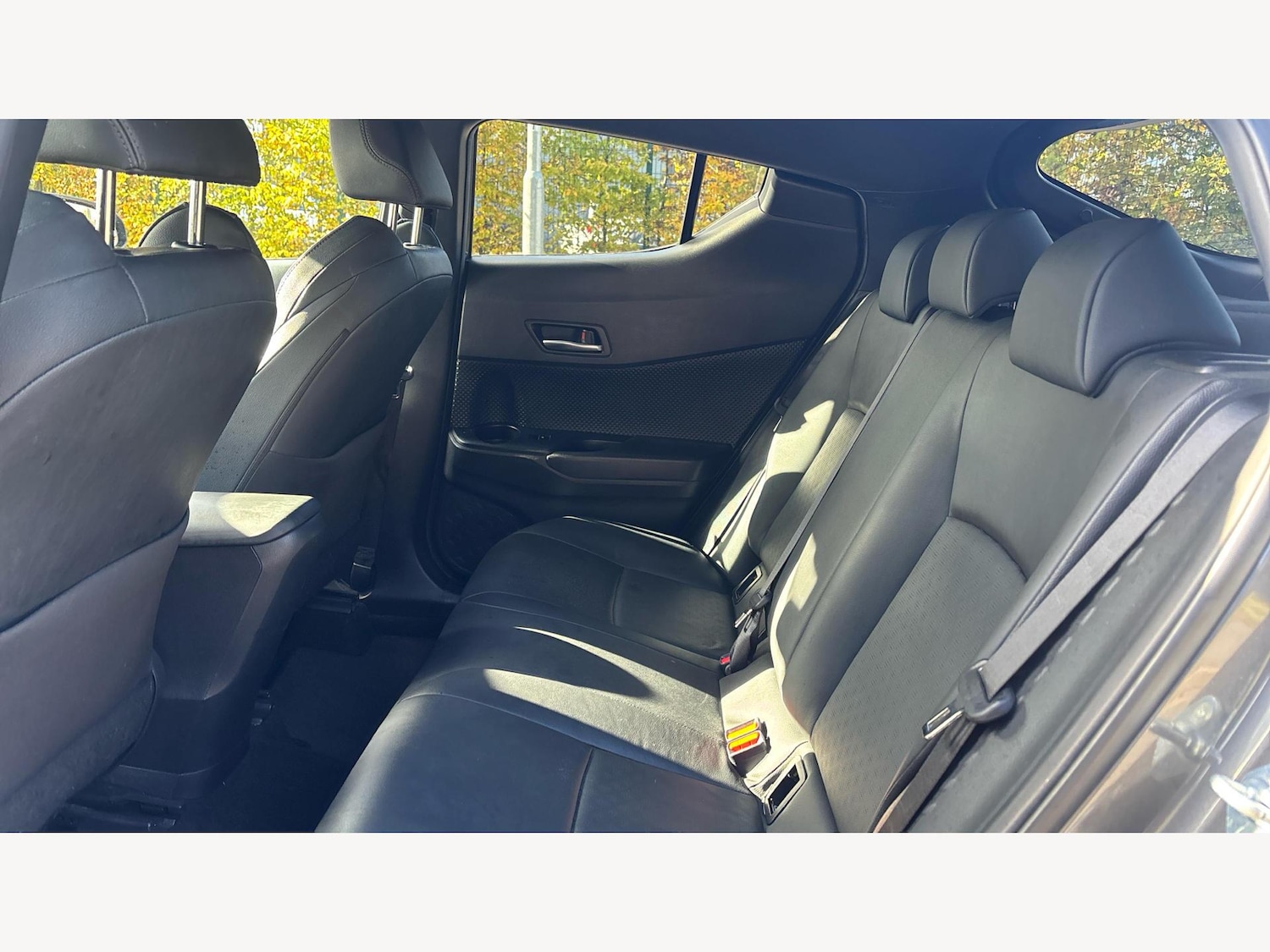 Used Toyota C-HR 2019 for sale - 76485808: Photo 15